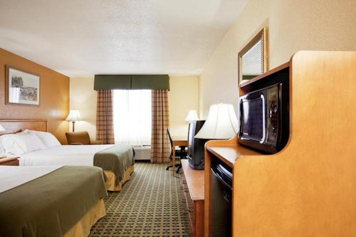 Holiday Inn Express Hotel & Suites Hesperia, An Ihg Hotel Kültér fotó
