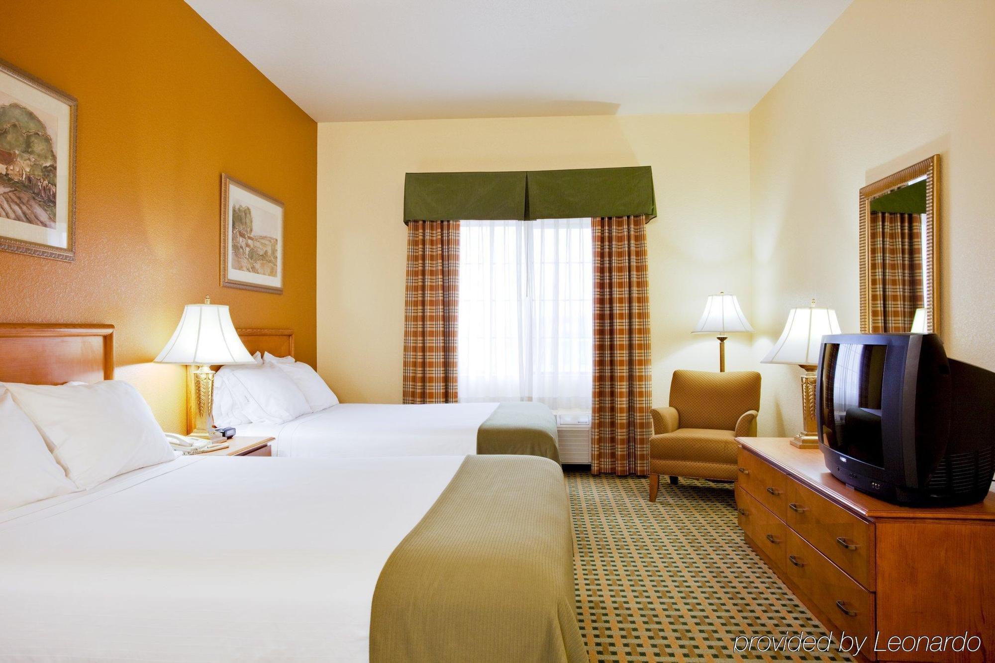 Holiday Inn Express Hotel & Suites Hesperia, An Ihg Hotel Szoba fotó