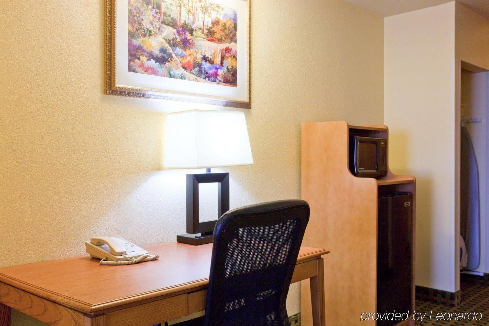 Holiday Inn Express Hotel & Suites Hesperia, An Ihg Hotel Kültér fotó
